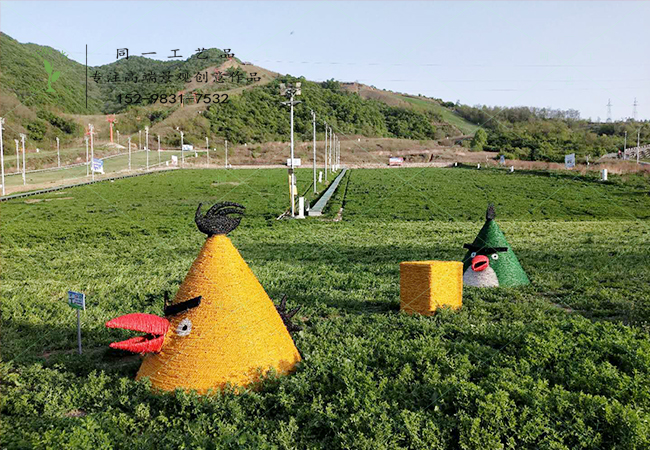 稻草工艺品卡通造型愤怒的小鸟