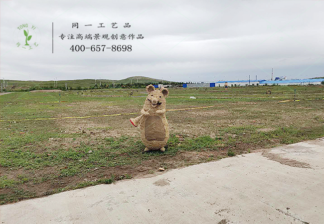 稻草工艺品十二生肖鼠造型1