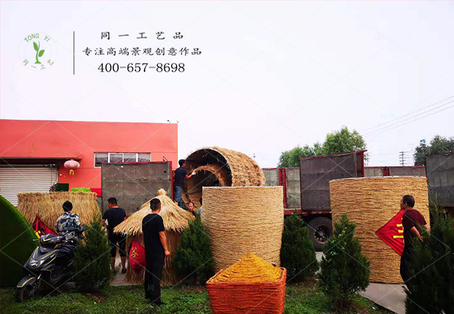 山西稻草工艺品草雕粮仓发货