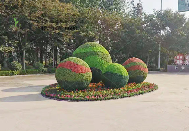 仿真绿雕球体组合立体花坛造型