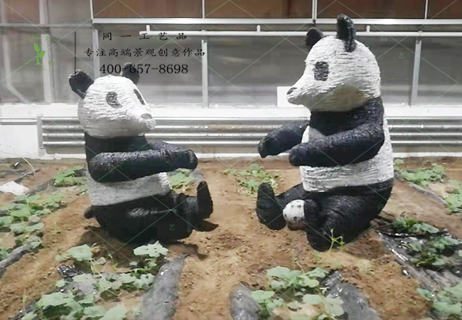 稻草工艺品动物熊猫造型