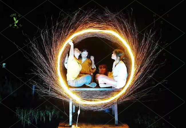 网红藤编鸟巢造型