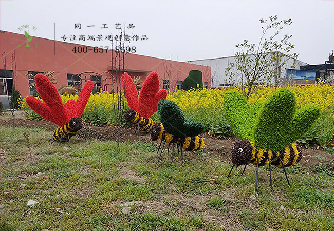 仿真绿雕蜜蜂造型